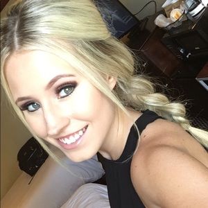 Meet your Posher, Devin